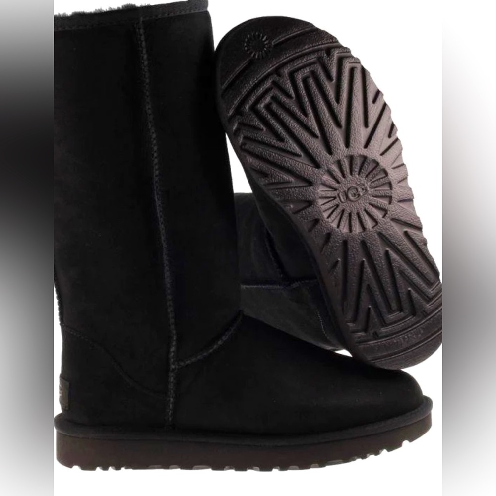 Uggs size 7